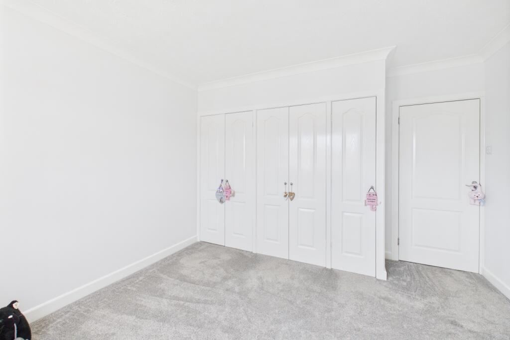 CAM03162G0-PR0302-STILL043