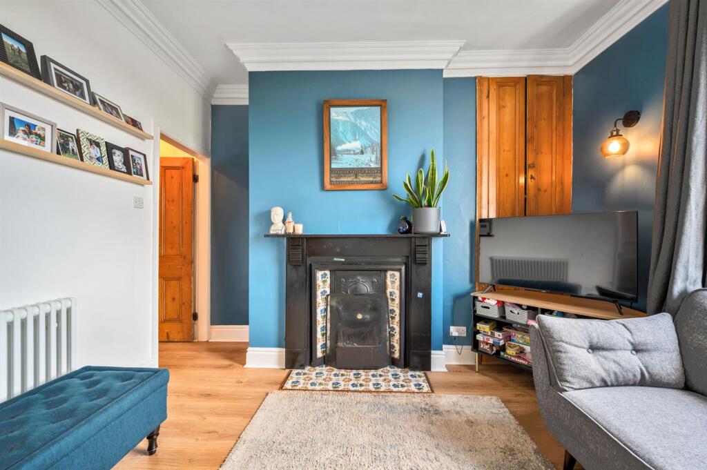 Sitting Room - fireplace.jpg