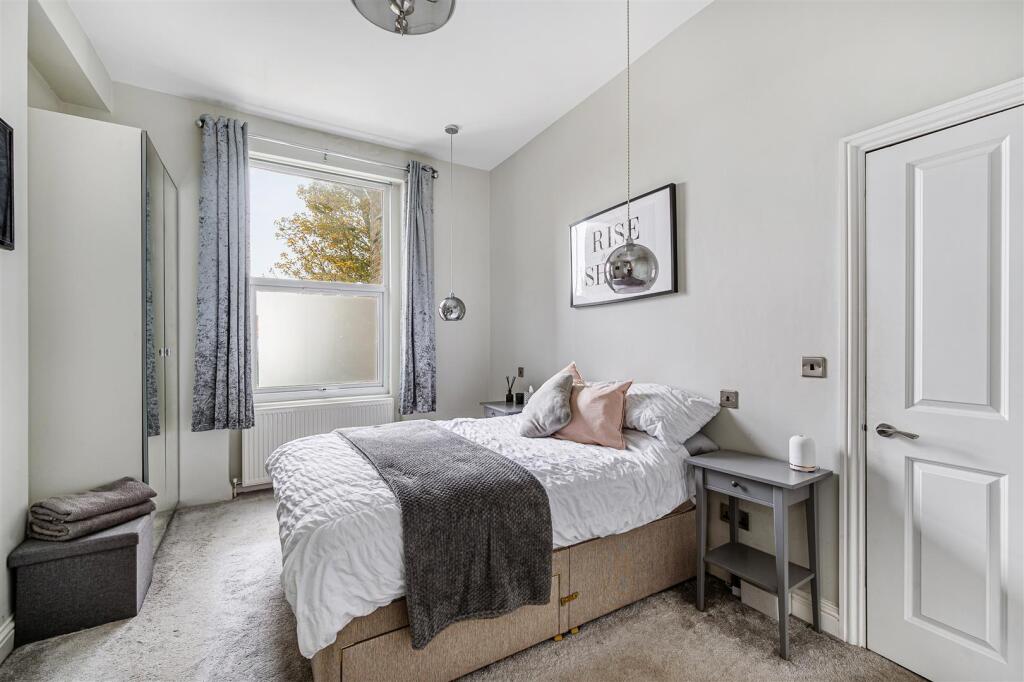 Larden road (11).jpg