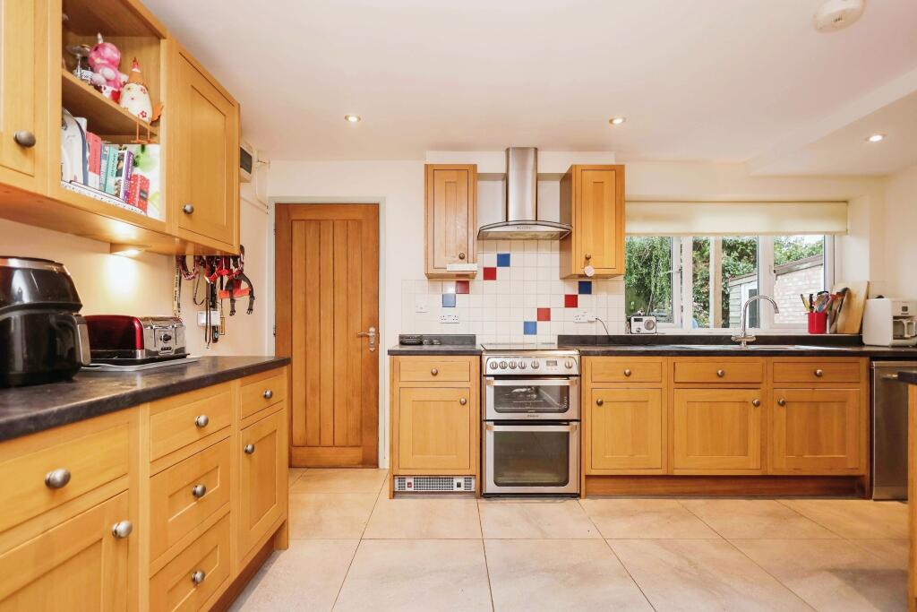 11hallgreenupton-upon-severnworcesterwr80nq-30