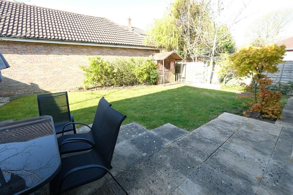 GARDEN 