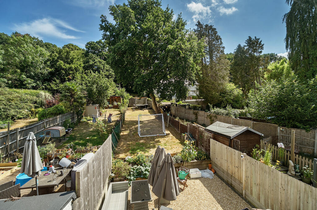 1317296-7-687a353...