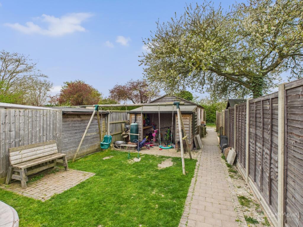 Garden- Mark Stephens EweMove Newmarket and Soham 