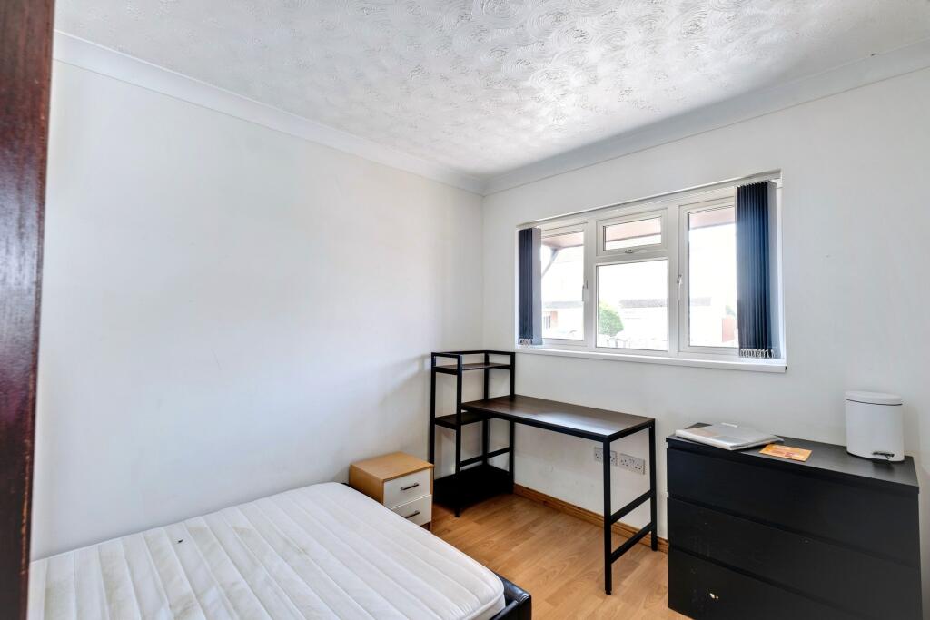 76 Cardigan Road, Bournemouth BH9 1BG