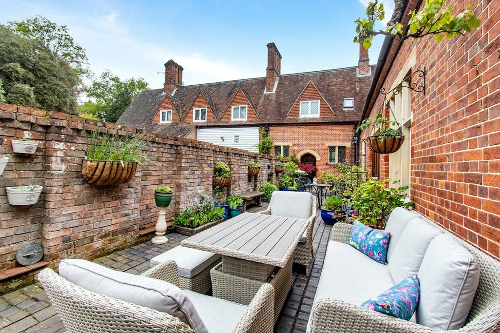 courtyard.jpg
