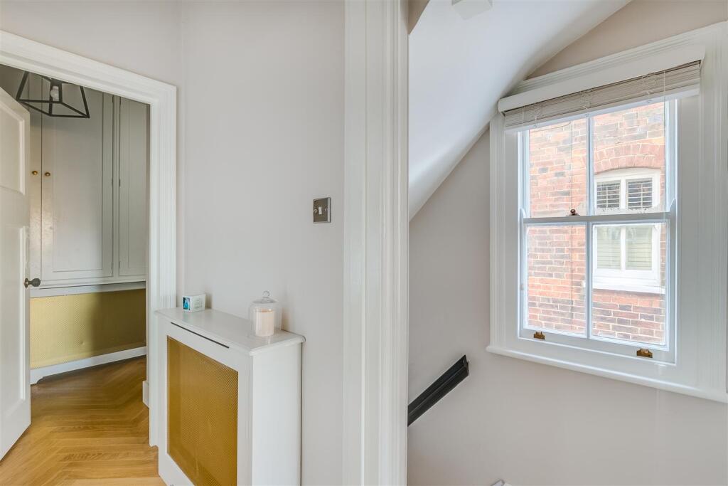 Pondcroft Road 20-11.jpg