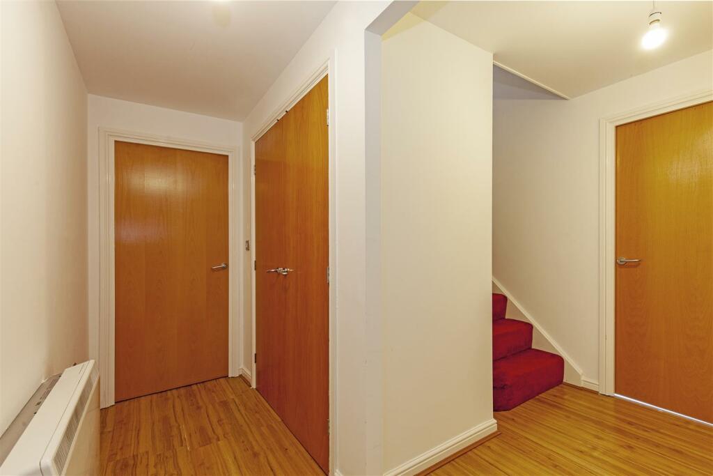 Spacious Entrance Hall