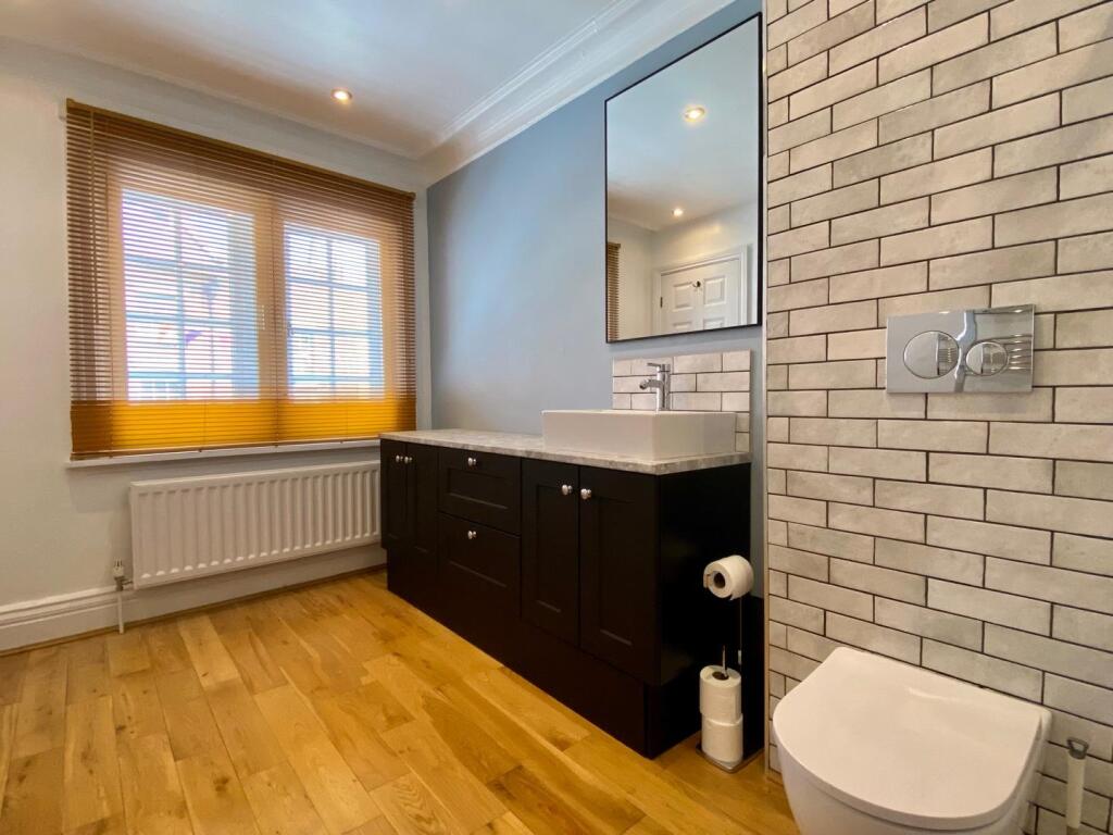 En Suite Shower Room