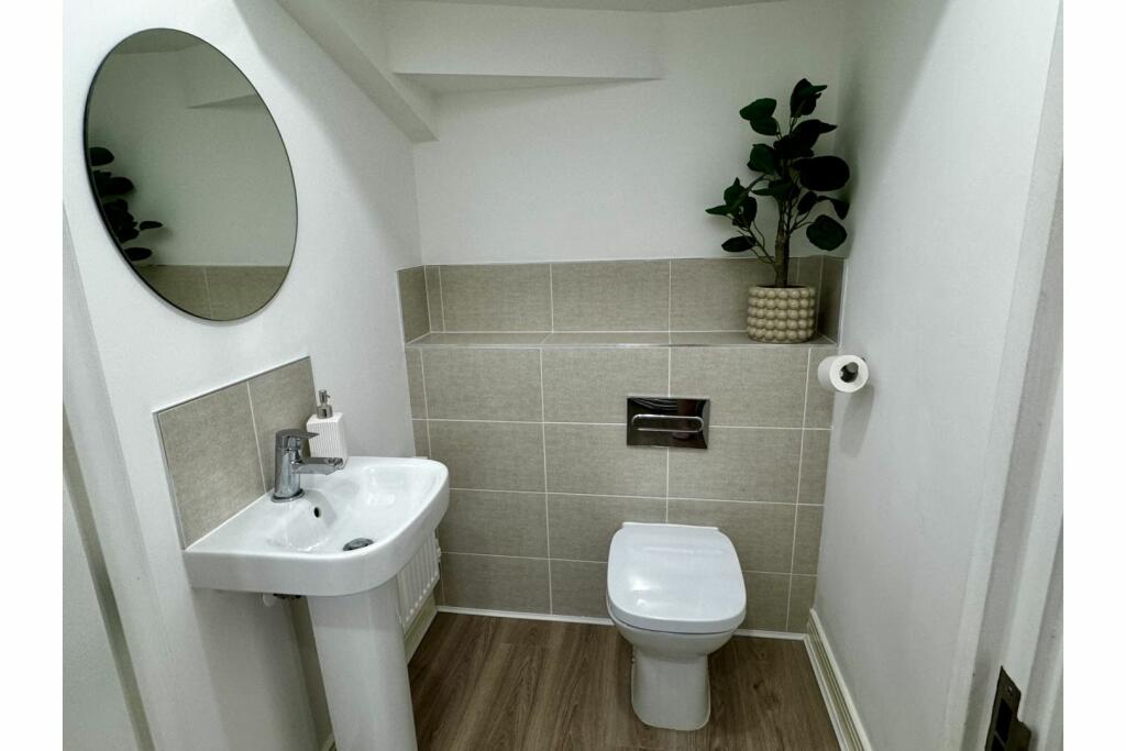Downstairs Bathroom