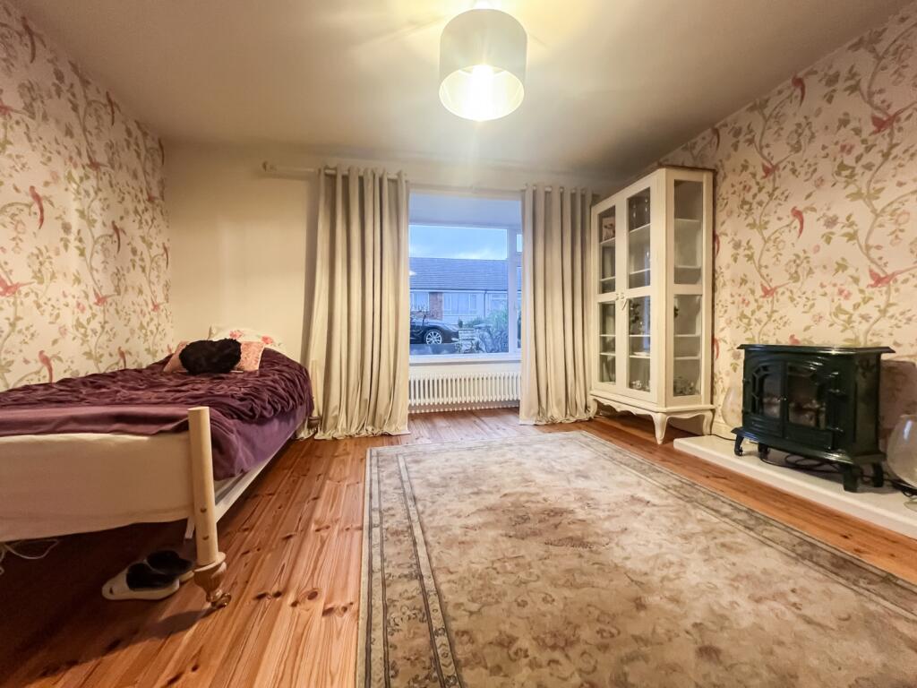 Chestnut Saltburn EweMove-15