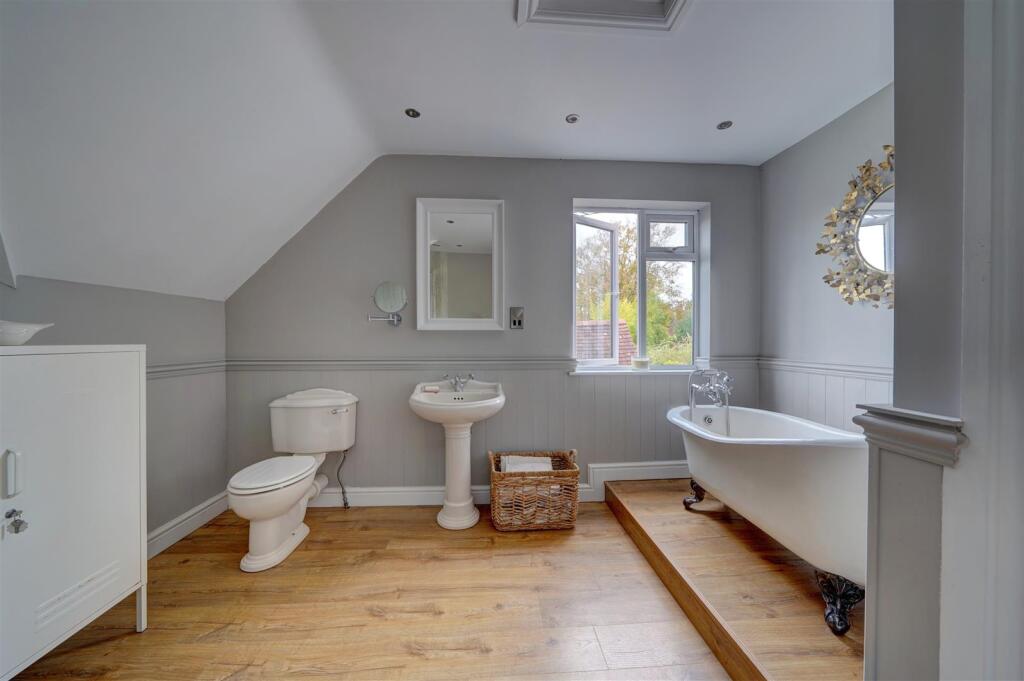 13 Apple Tree Walk (8).jpg