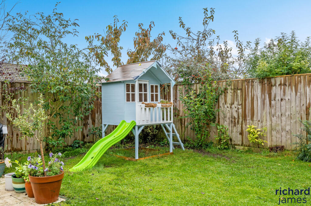 8bdd4354-d250-4ae...