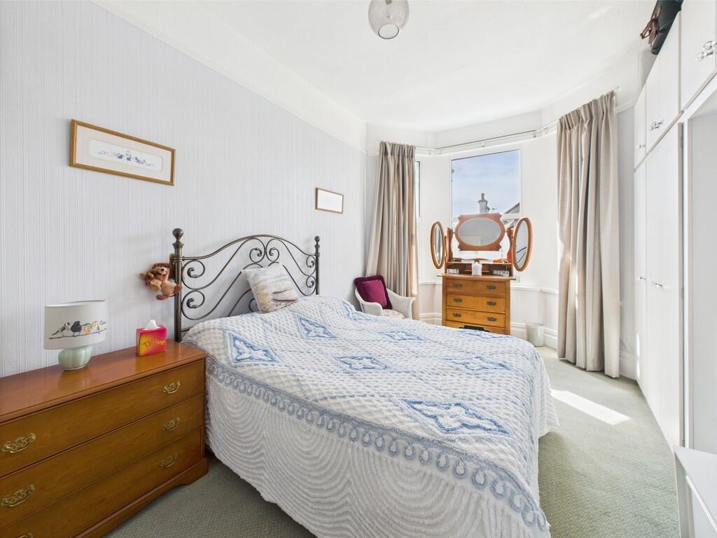 CAM03974G0-PR0140...