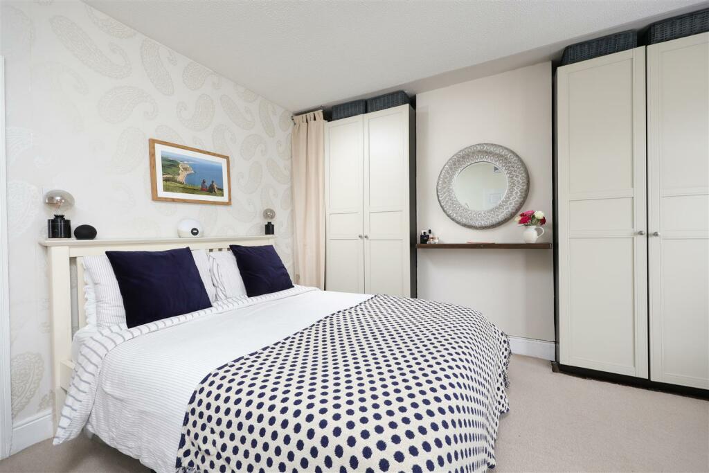 38 Byron Street 9.JPG