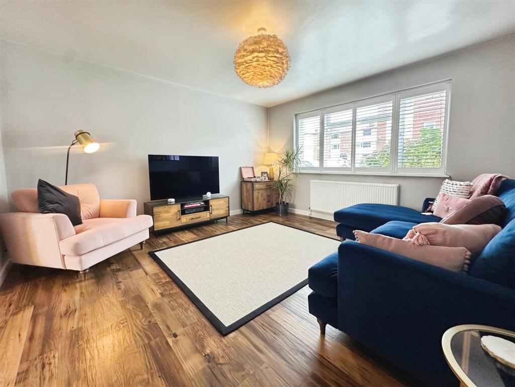 502cd9d2--4038-847E-3EA51C8C6660-29618-00002913F99