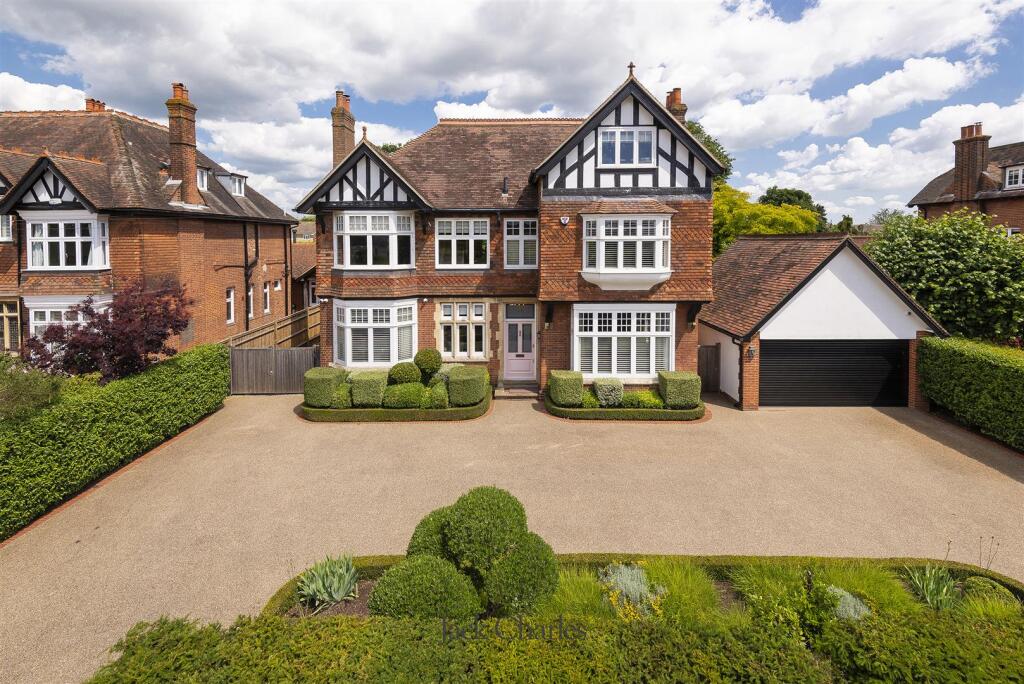 5 Yardley Park Rd, TN9 1NE 002.jpg