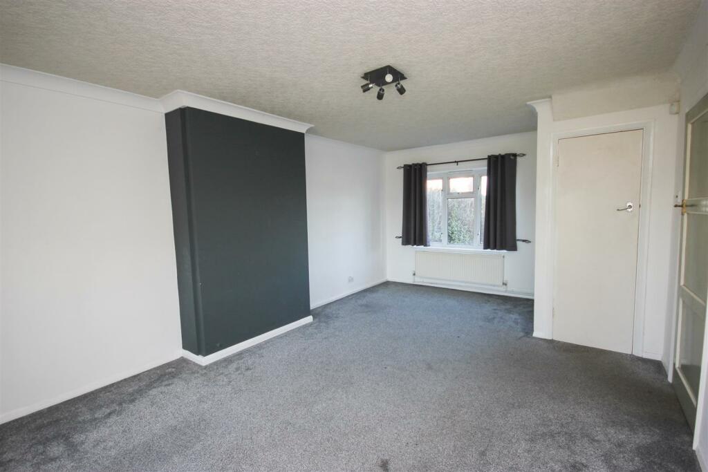 Lounge 2_.jpg