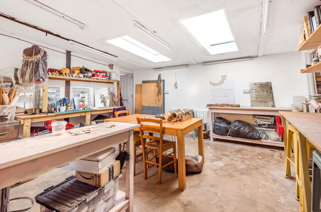 Studio/Outbuilding