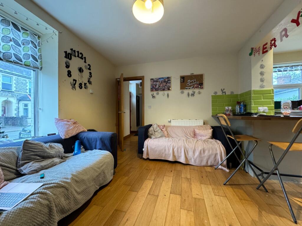 Inspection 28A Llandough Street Cardiff (5)