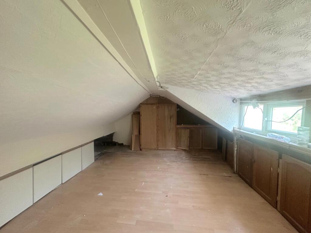 2C227AA7-97D2-47D4-AAC0-BFE0A53637B3