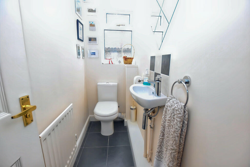 GF WC
