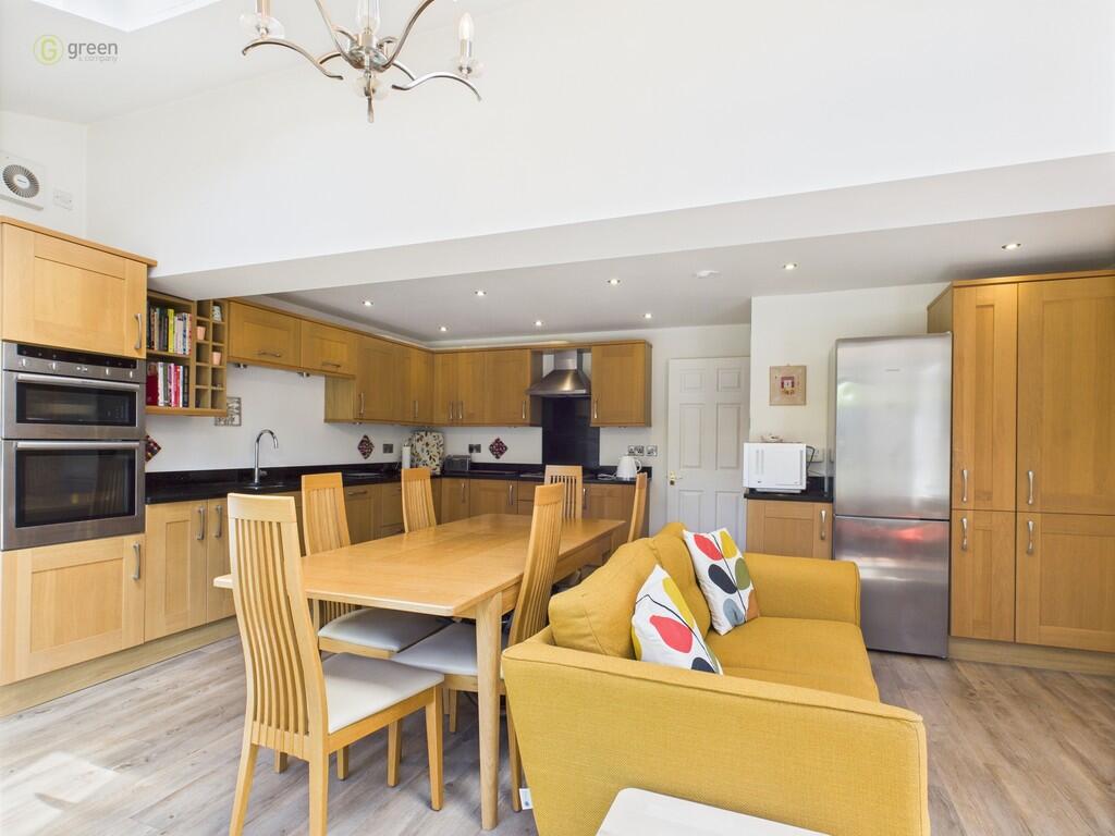 CAM03830G0-PR0180...