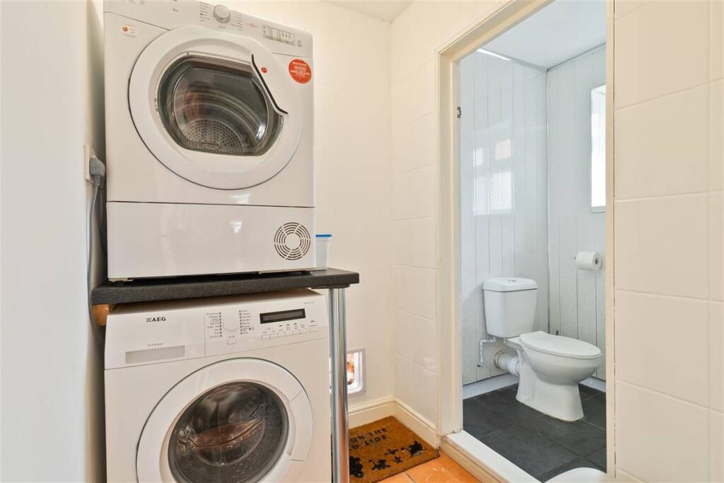 Utility Room/WC