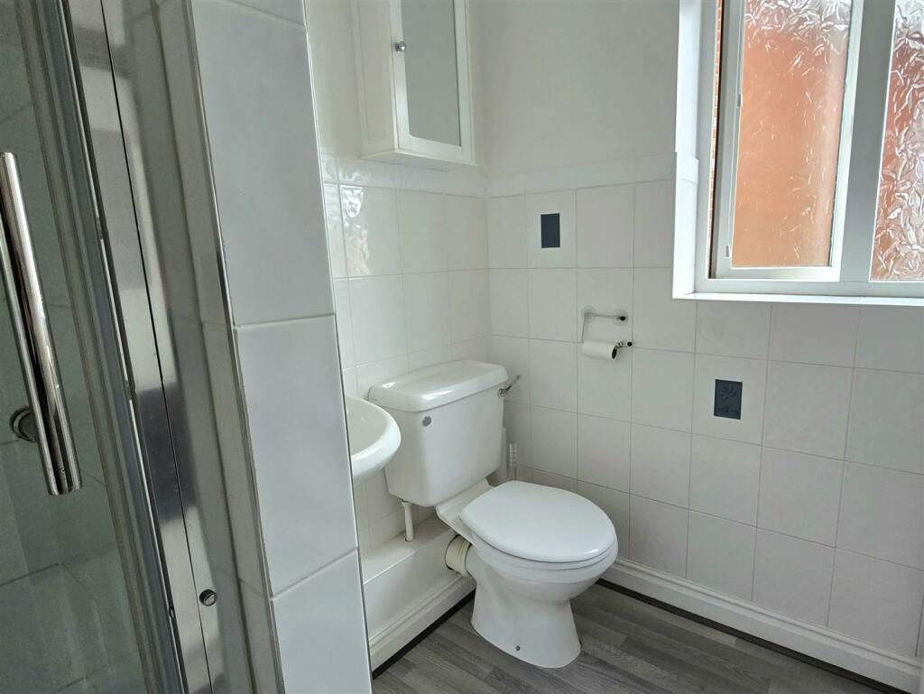 En Suite Shower Room