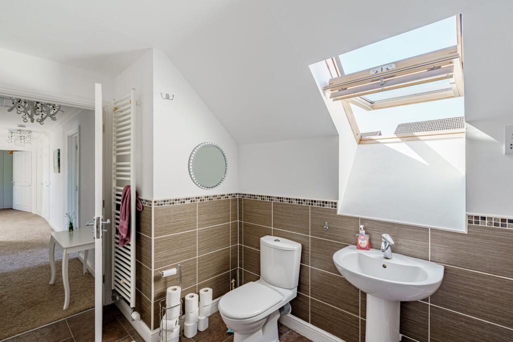 4 Haining Avenue, Dumfries, DG1 3FY - Braidwoods S