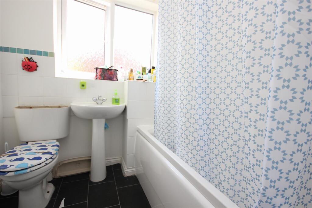Bathroom.jpg