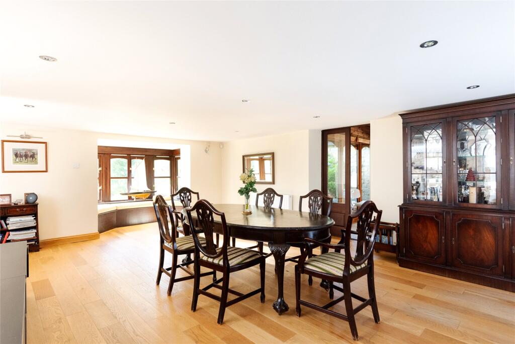 Dining/Family Room