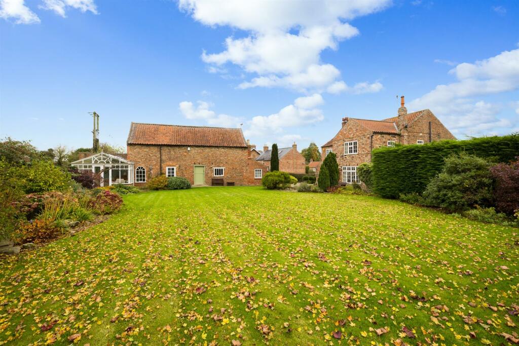 House, Barn &amp; Gardens