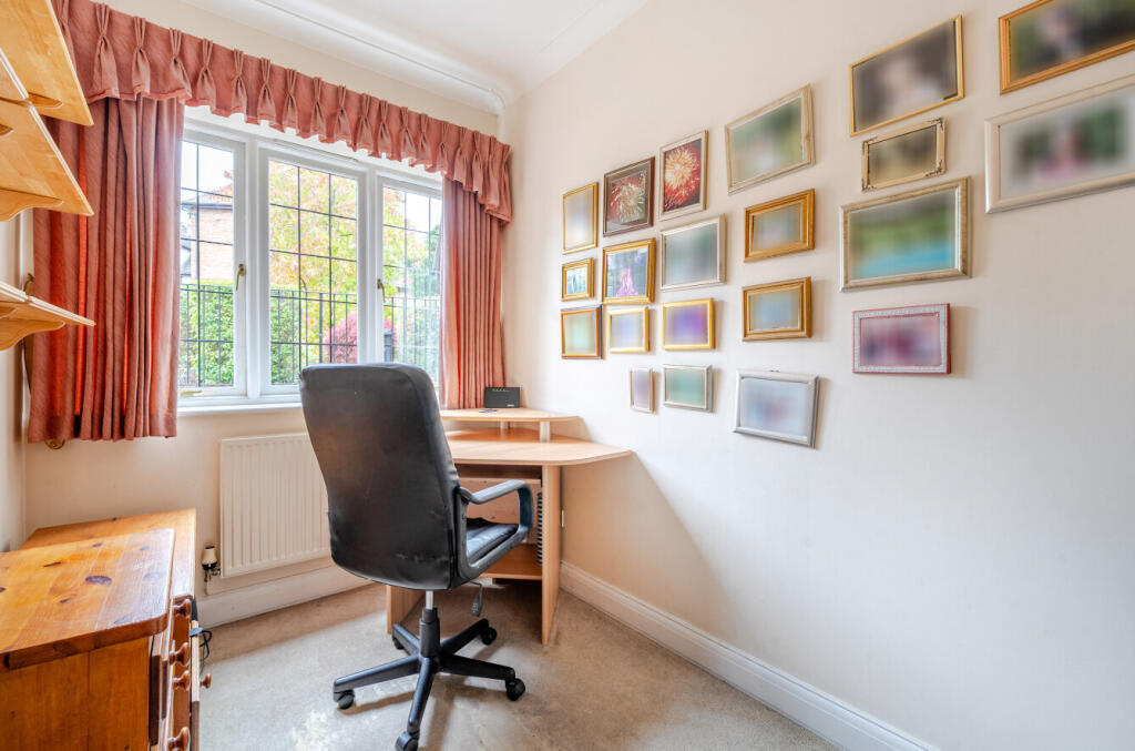 1364930-23-68ee24...