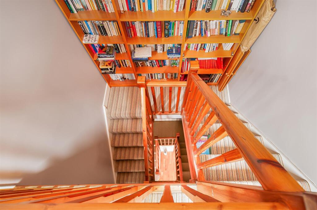 SECOND FLOOR LANDING