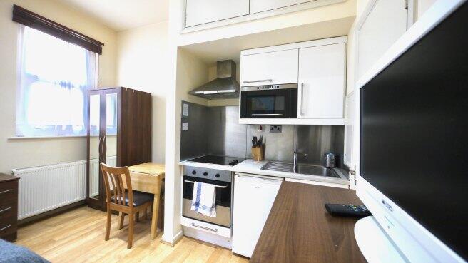 brondesbury-park-nw6-7ay-981214