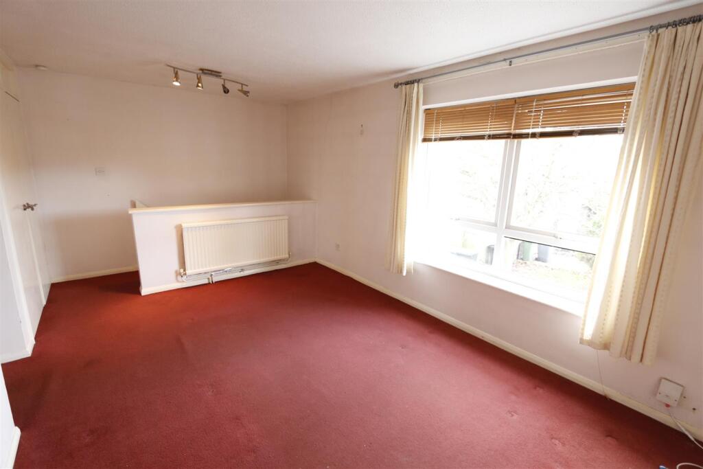 55 Pinemead, Shefford (2).JPG