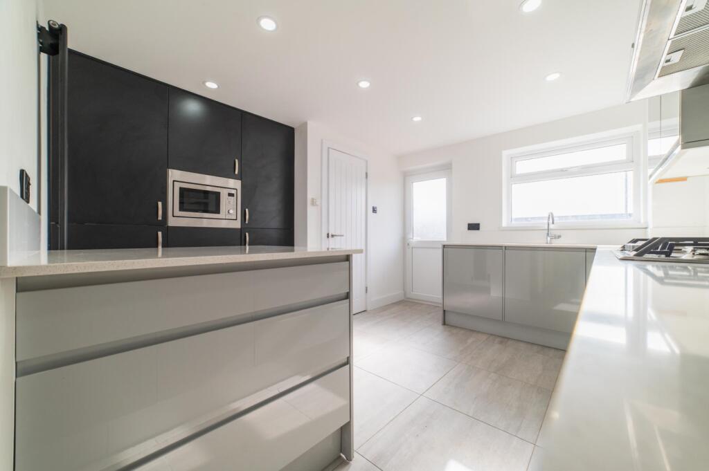 Call 02920 454555 to secure your viewing_5