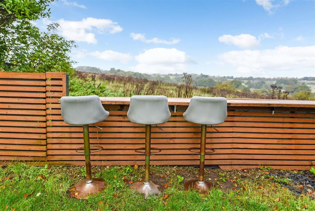 Garden Bar.jpg