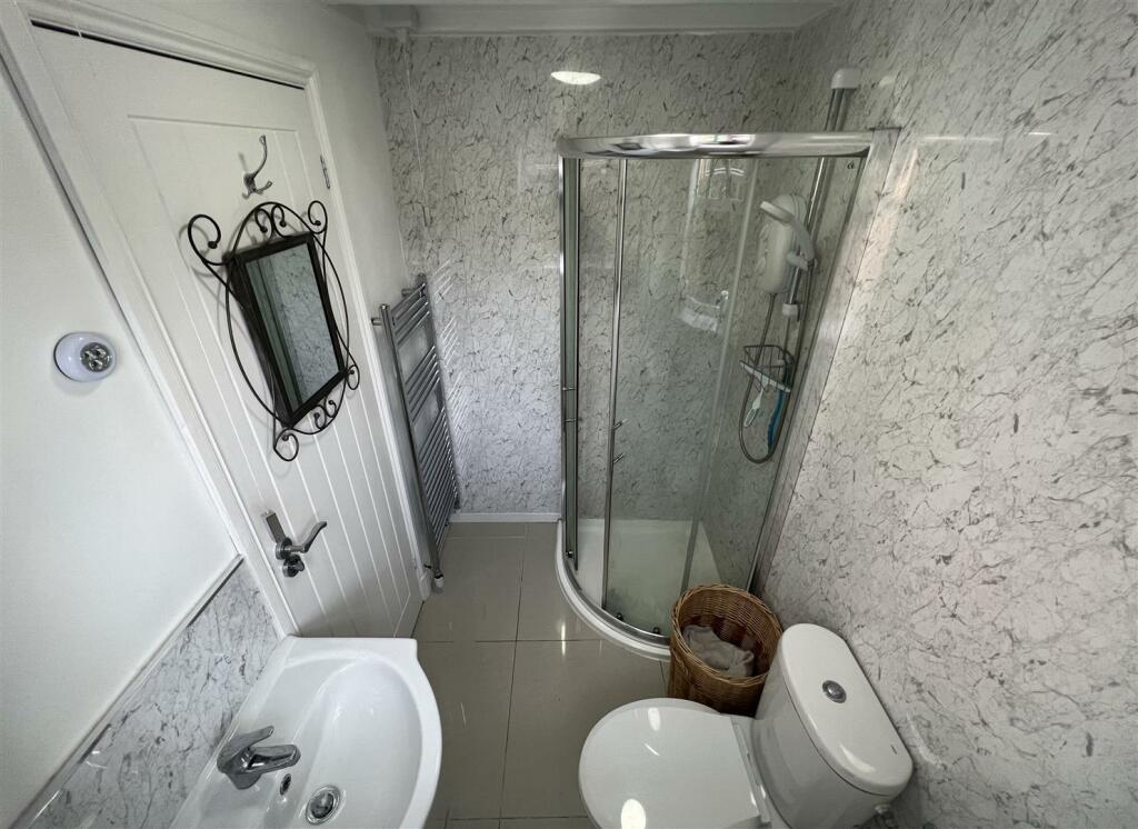 Downstairs Shower Room.JPG