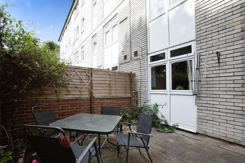 Patio garden