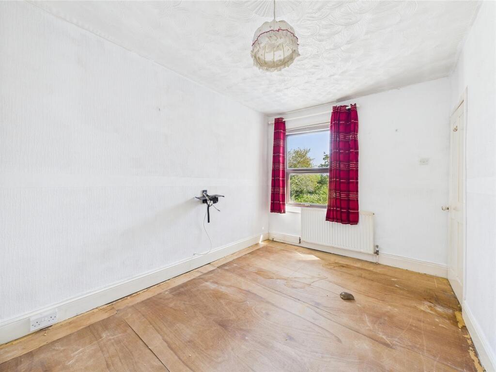 7 - Semi-detached house for Auction, Bishopsworth.
