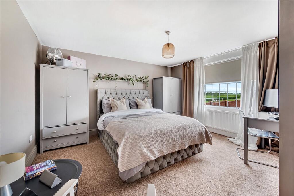 Valiants Bedroom