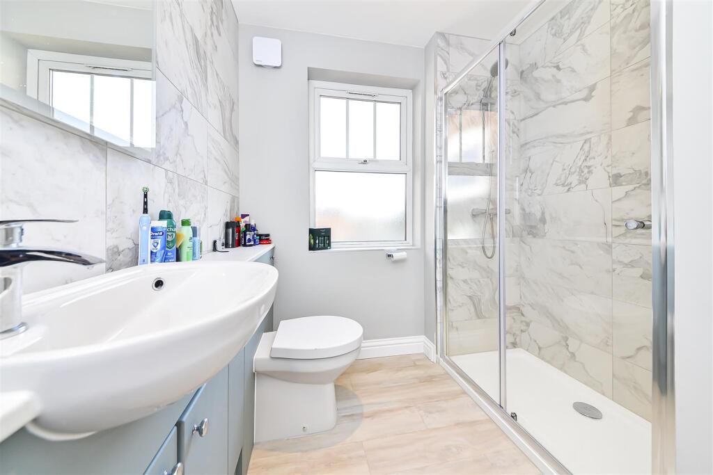 Family Shower Room