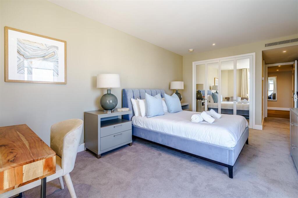 8468556-interior25.jpg