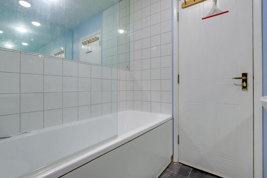 13-9e68JHPropWorld - 75 Montana Gardens - 37-mediu
