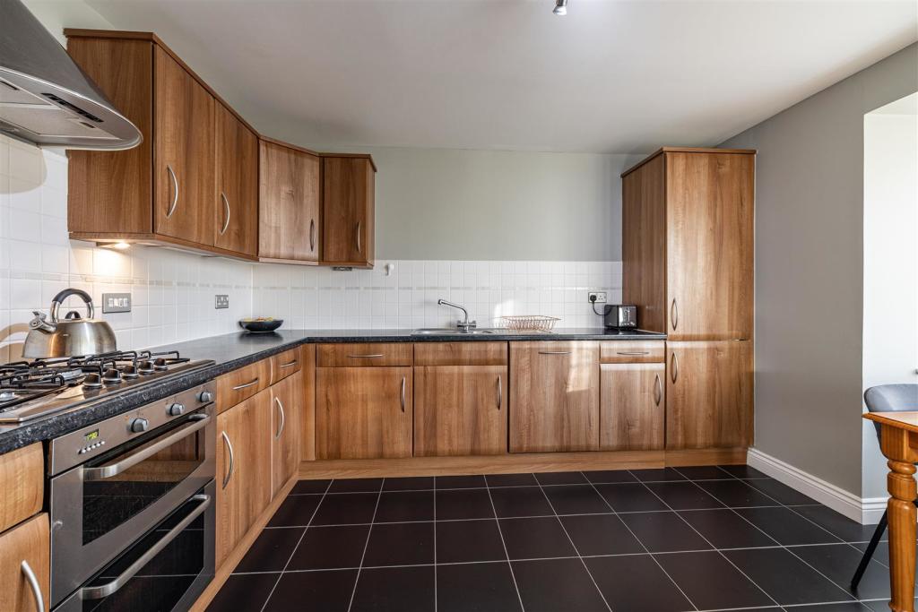 57 The Beeches Tweedbank 13.JPG