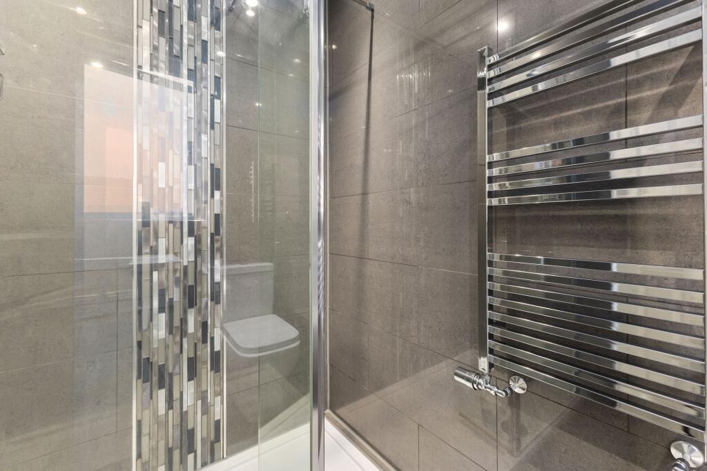 Bedroom One En Suite