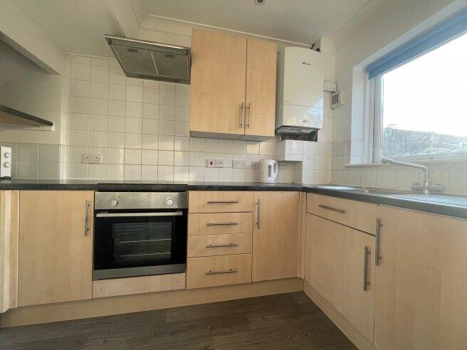 hillside-avenue-ct2-8ez-1015077