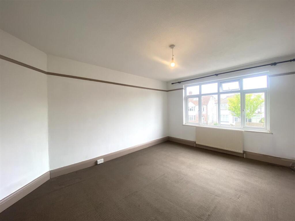BEDROOM 2.jpeg
