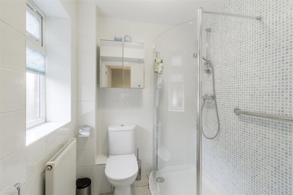 En Suite Shower Room